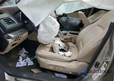 2016 Subaru Outback 3.6R Limited из США, поврежденный, VIN 4S4BSENC7G3250861